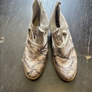 Snakeskin Pattern Ankle Boots